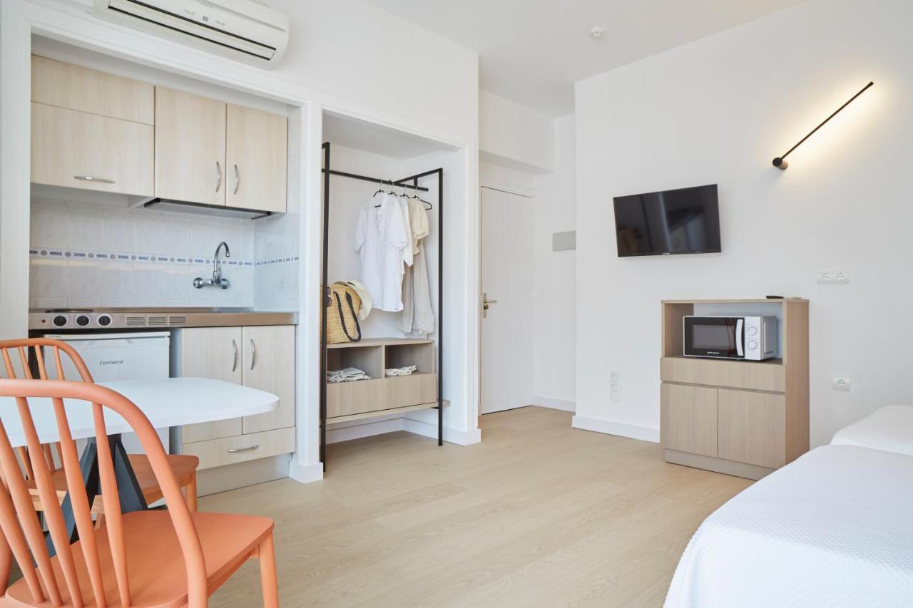 Excelsior Estudios & Apartamentos San Antonio  Bagian luar foto